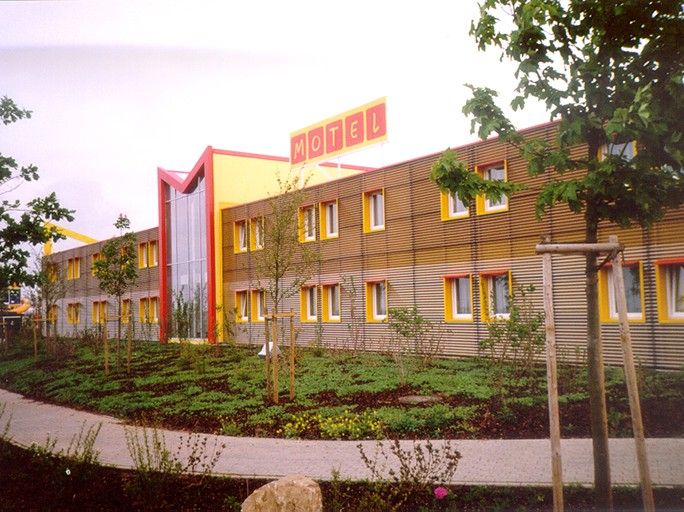 Modular commercial motel design