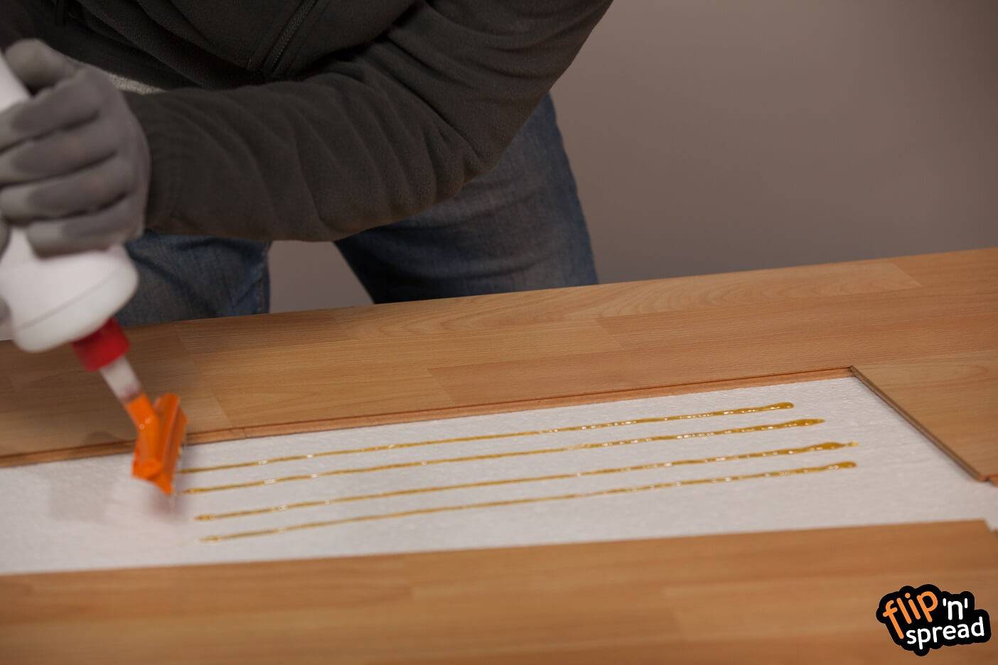 adhesive spreader adhesive spreader