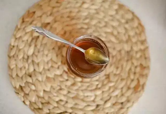Harnessing the healing power of medical honey