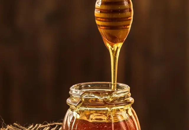 A comprehensive guide to honey dressing